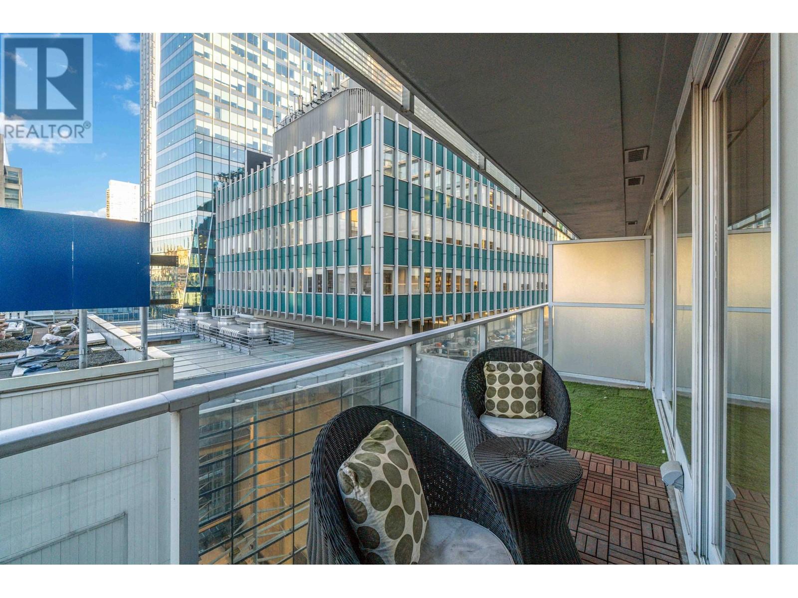 1705 777 Richards Street, Vancouver, British Columbia  V6B 0M6 - Photo 20 - R2957319