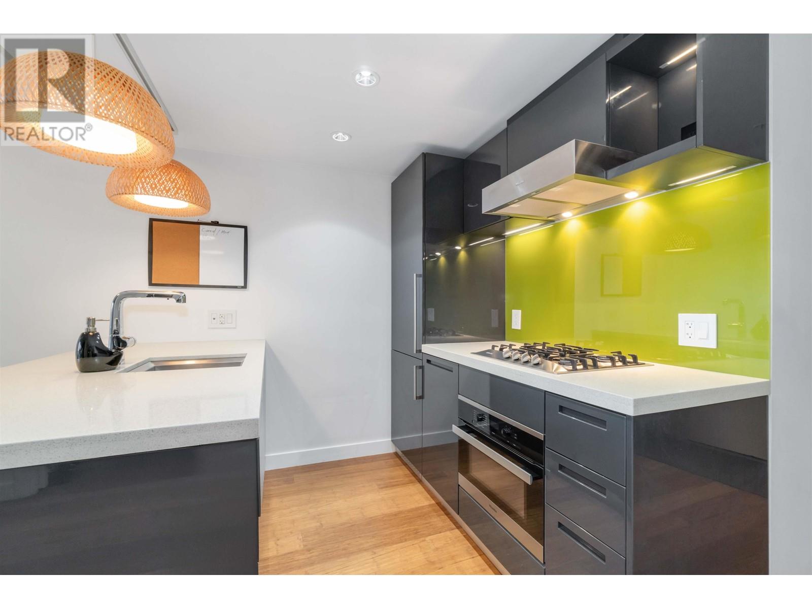 1705 777 Richards Street, Vancouver, British Columbia  V6B 0M6 - Photo 10 - R2957319