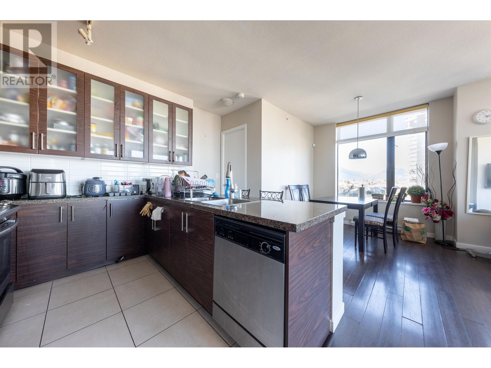 Listing Picture 13 of 38 : 2604 2355 MADISON AVENUE, Burnaby / 本拿比 - 魯藝地產 Yvonne Lu Group - MLS Medallion Club Member