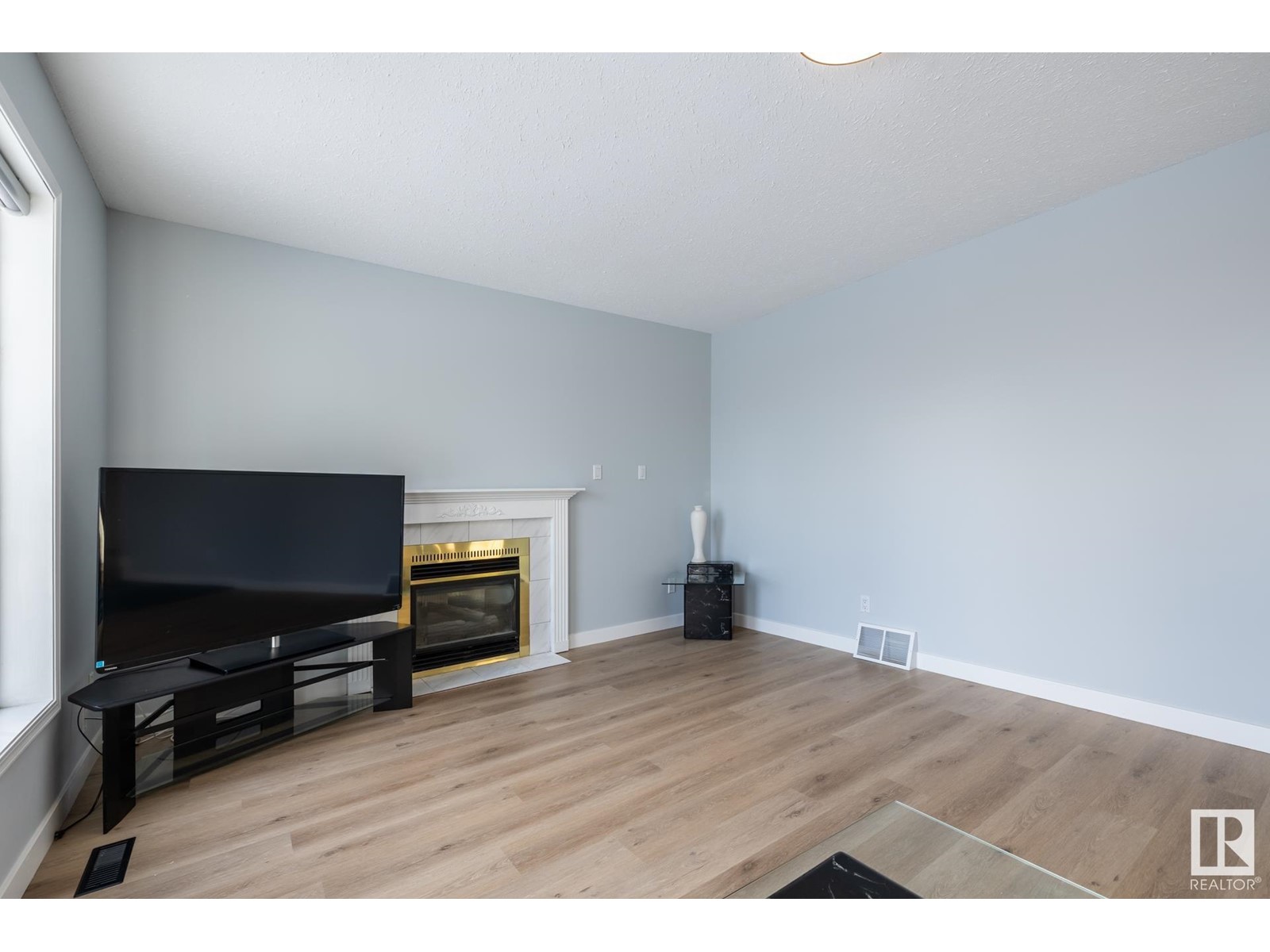 Property at 627 KIRKNESS RD NW image 5