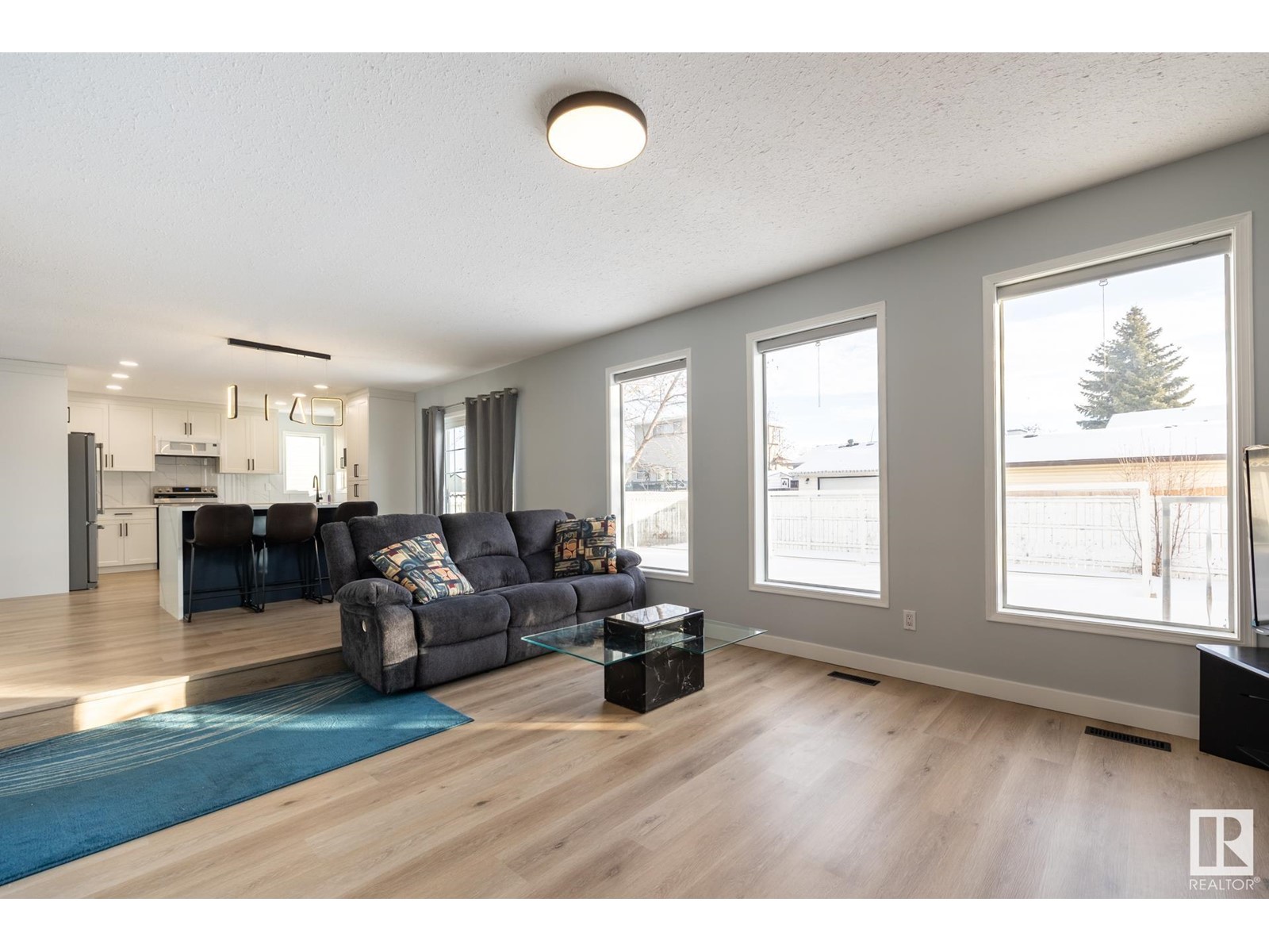 Property at 627 KIRKNESS RD NW image 1