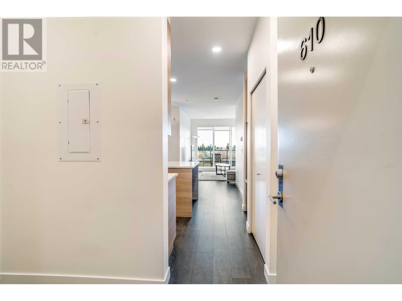 Listing Picture 12 of 29 : 610 7169 14TH AVENUE, Burnaby / 本拿比 - 魯藝地產 Yvonne Lu Group - MLS Medallion Club Member
