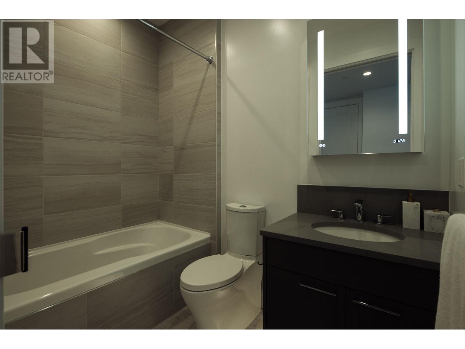 Listing Picture 25 of 40 : PH2 1009 LAURIER AVENUE, Vancouver / 溫哥華 - 魯藝地產 Yvonne Lu Group - MLS Medallion Club Member