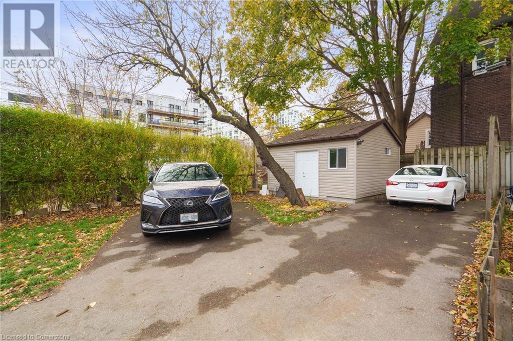 16 Coxwell Avenue, Toronto, Ontario  M4L 3A7 - Photo 32 - 40678756