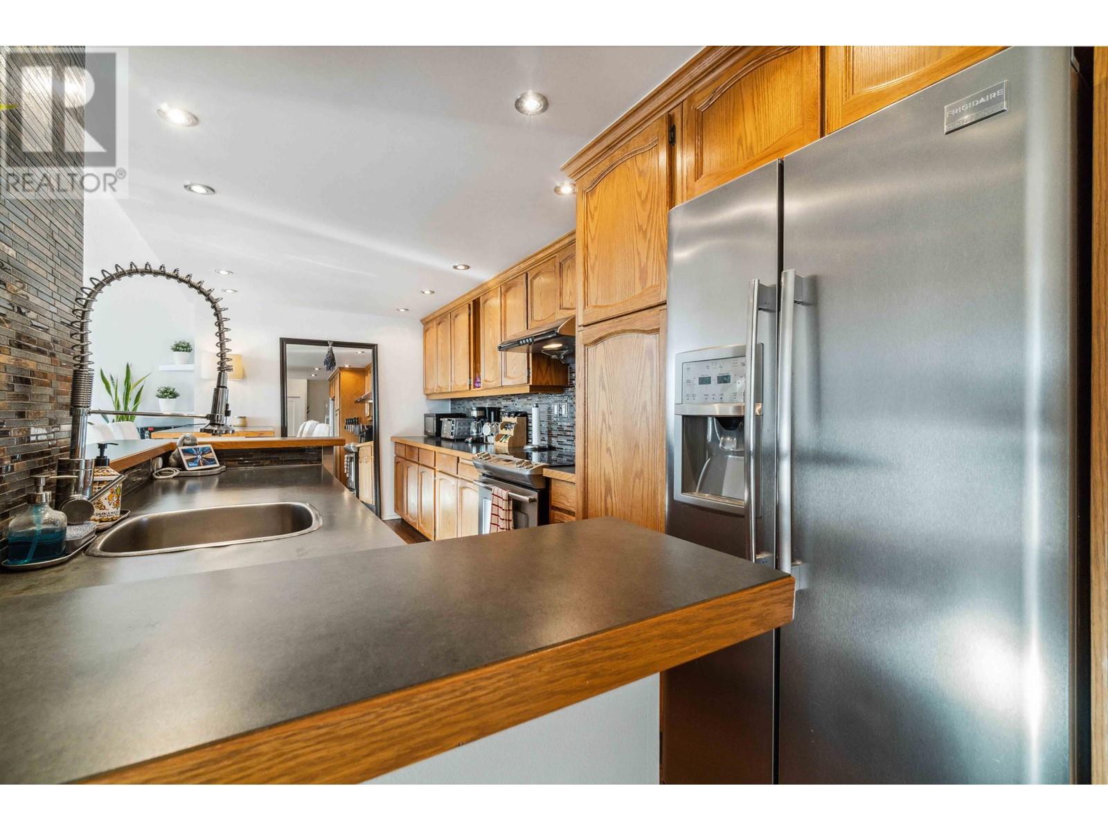 1005 620 Seventh Avenue, New Westminster, British Columbia V3M 5T6 - Photo 7 - R2957055