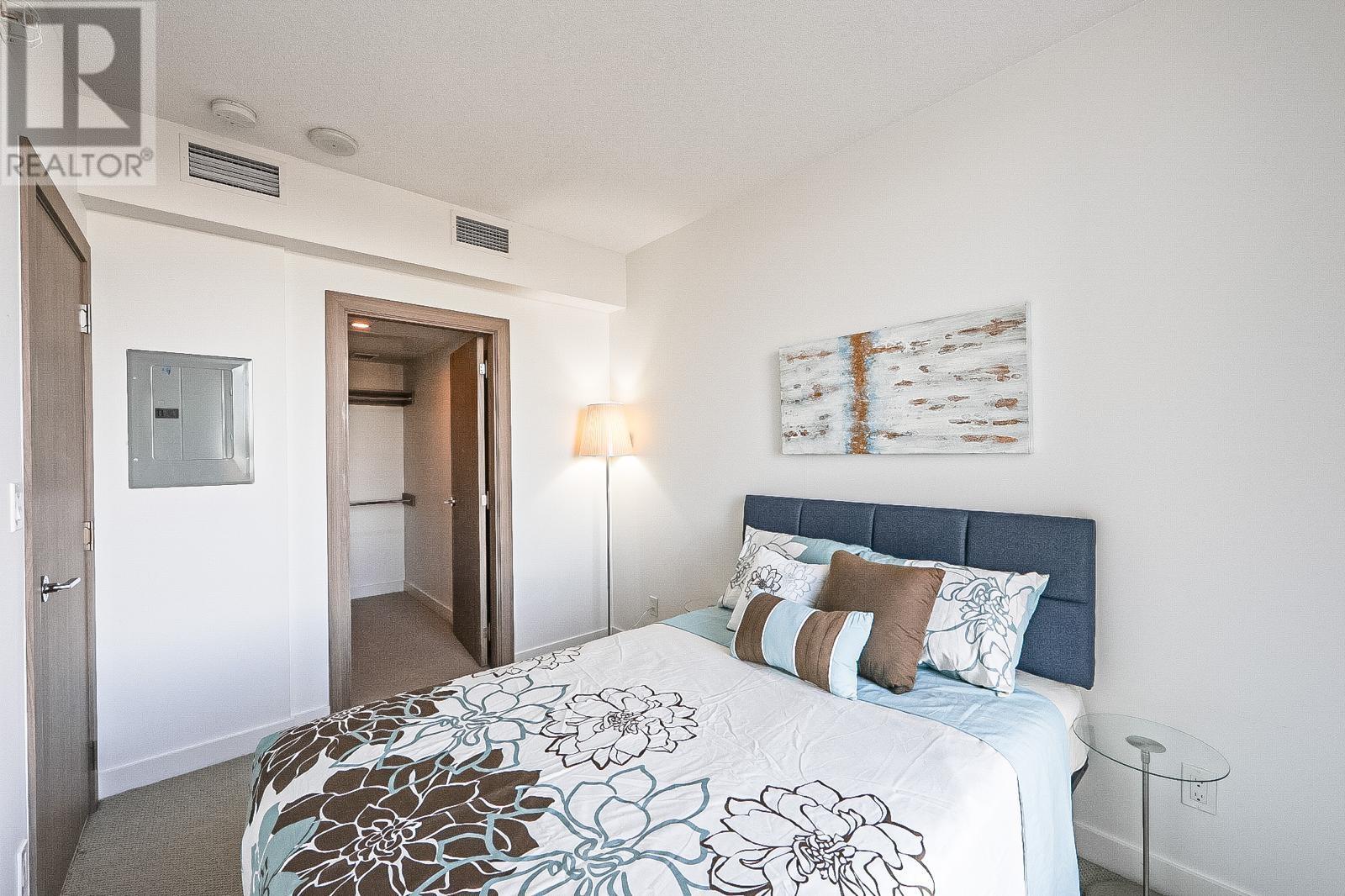 Listing Picture 15 of 25 : 3910 6538 NELSON AVENUE, Burnaby / 本拿比 - 魯藝地產 Yvonne Lu Group - MLS Medallion Club Member