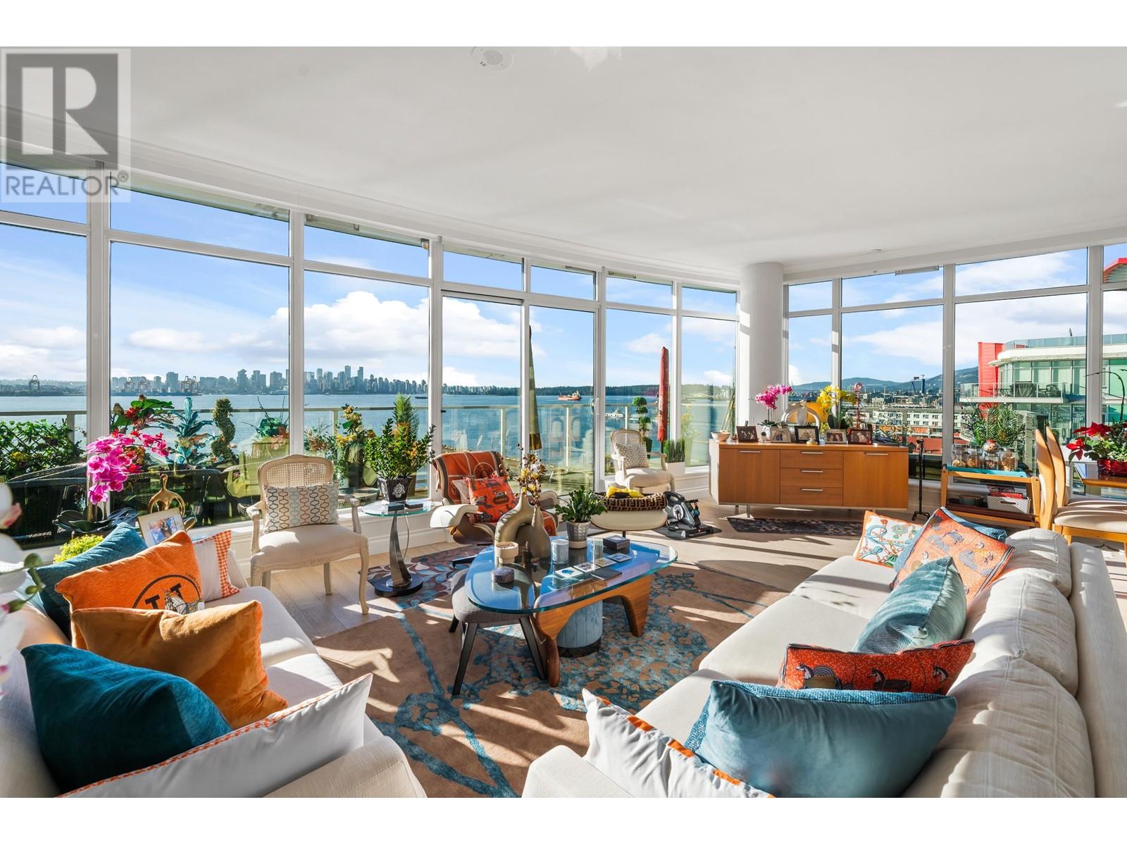 802 185 Victory Ship Way, North Vancouver, British Columbia  V7L 0G2 - Photo 9 - R2956963