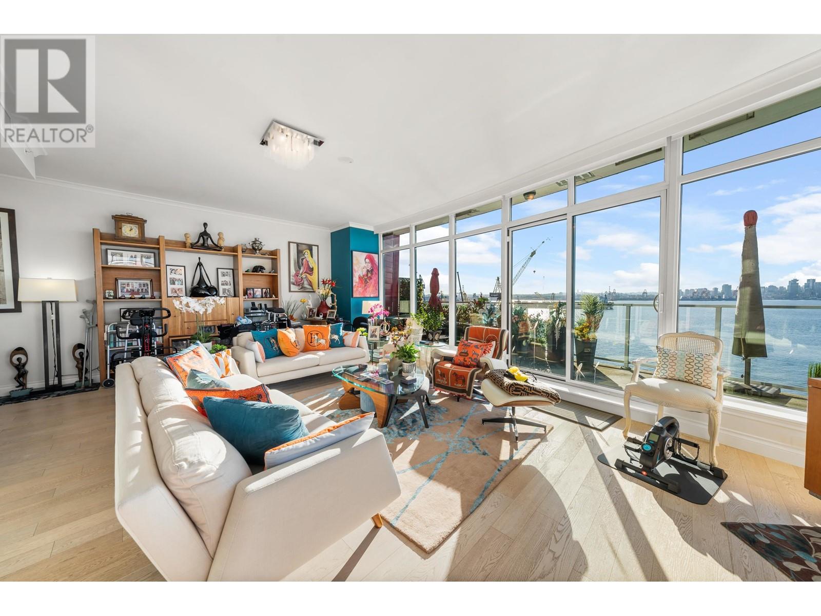 802 185 Victory Ship Way, North Vancouver, British Columbia  V7L 0G2 - Photo 10 - R2956963