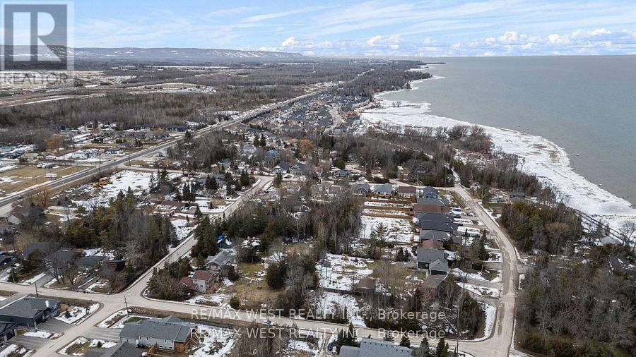 Property at 30 BAYSWATER DRIVE W image 1