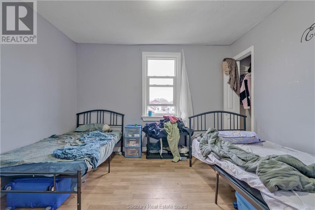 Property at 392 St George Street image 3