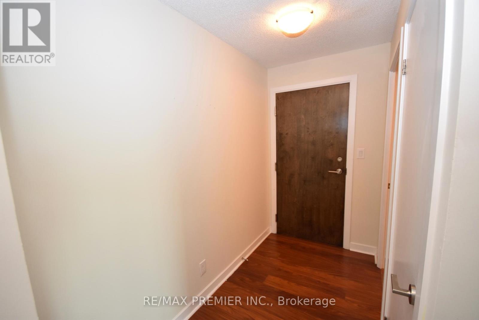 Property at 1208 - 33 BAY STREET image 2