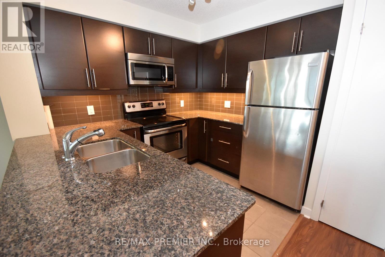 Property at 1208 - 33 BAY STREET image 4