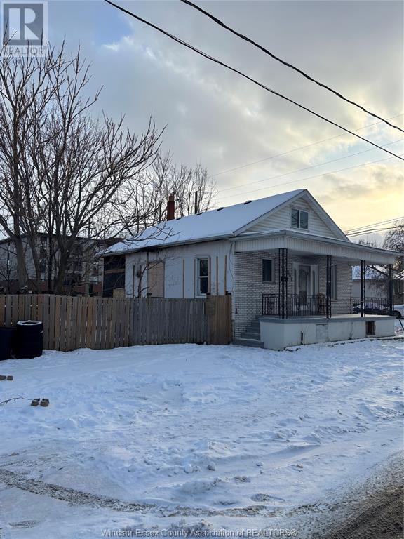 Property at 867 BRANT image 3