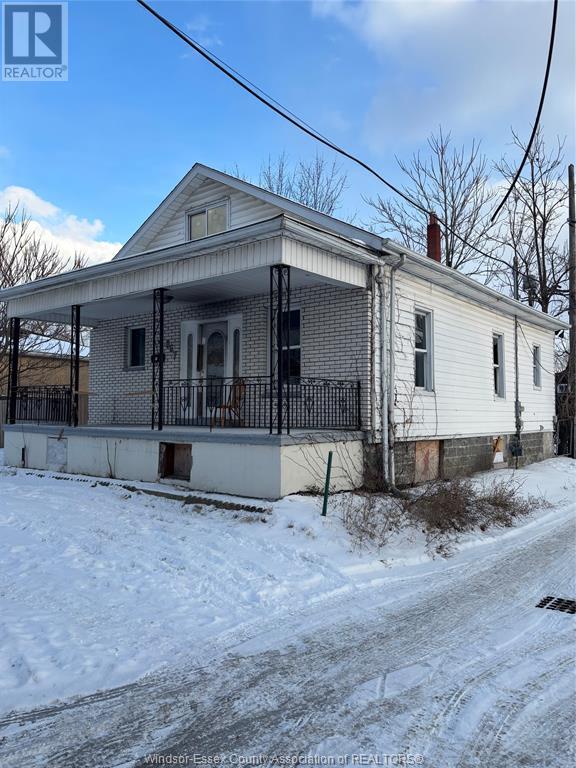 Property at 867 BRANT image 2