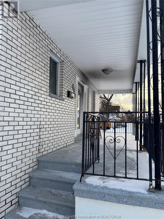 Property at 867 BRANT image 4