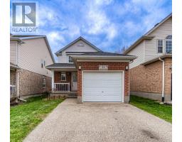 32 AMANDA WALK, Cambridge, Ontario