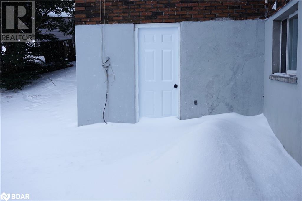 25 Simcoe Street, Penetanguishene, Ontario  L9M 1A8 - Photo 18 - 40690882