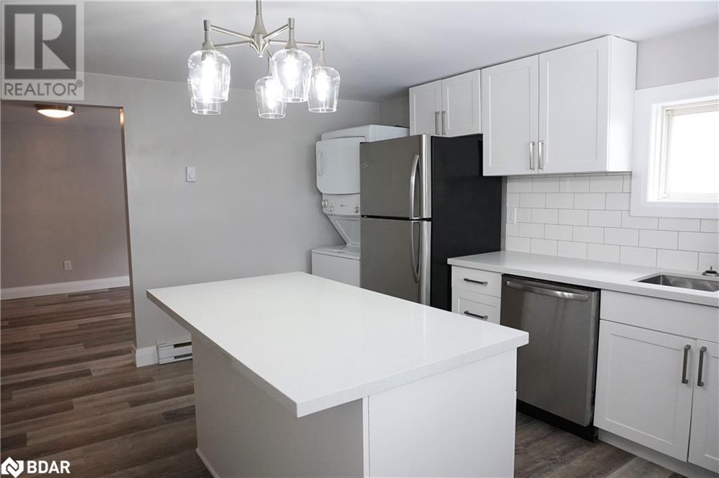 25 Simcoe Street, Penetanguishene, Ontario  L9M 1A8 - Photo 5 - 40690882
