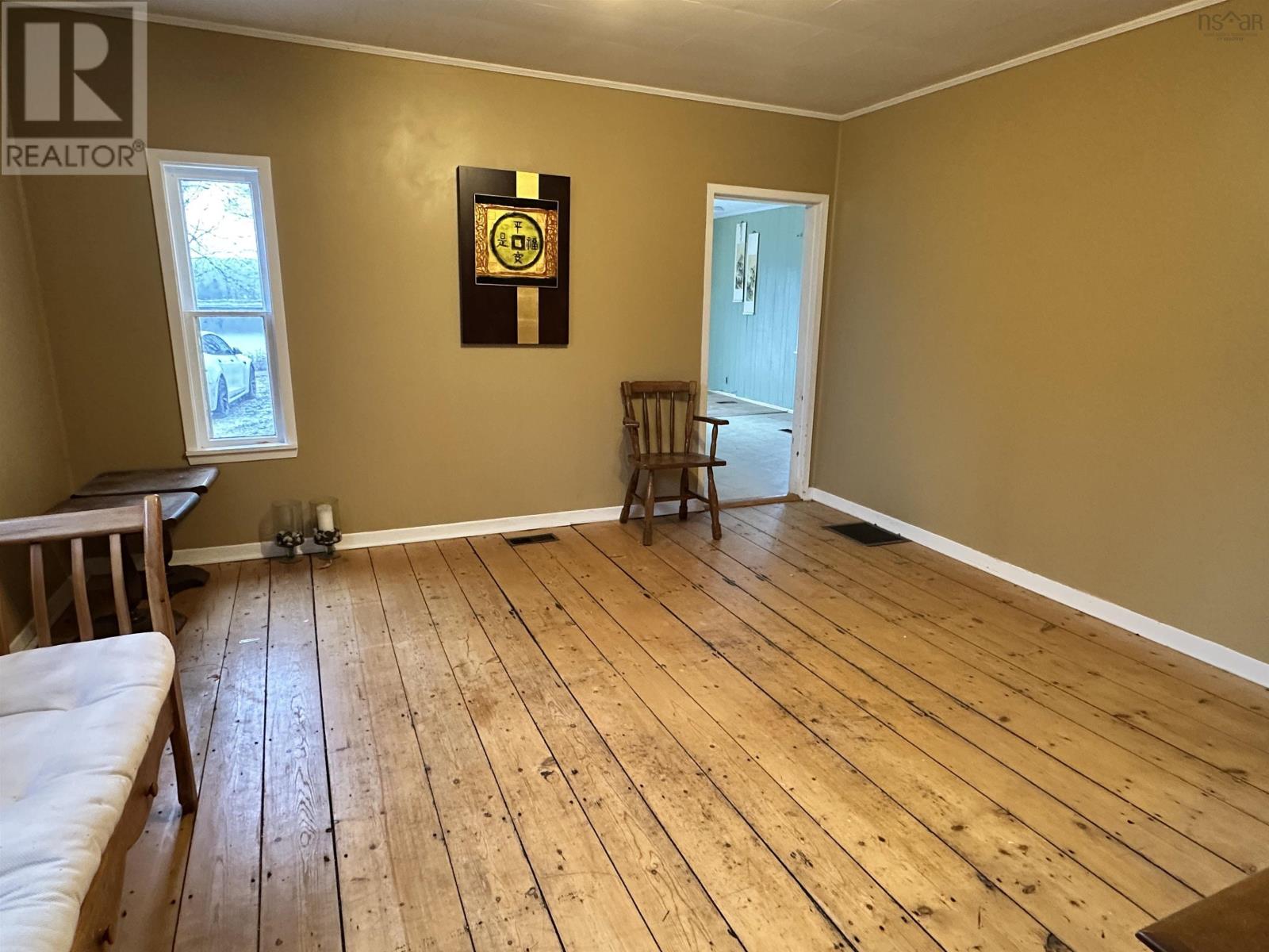 41 Bristol Avenue, Liverpool, Nova Scotia  B0T 1K0 - Photo 5 - 202500953