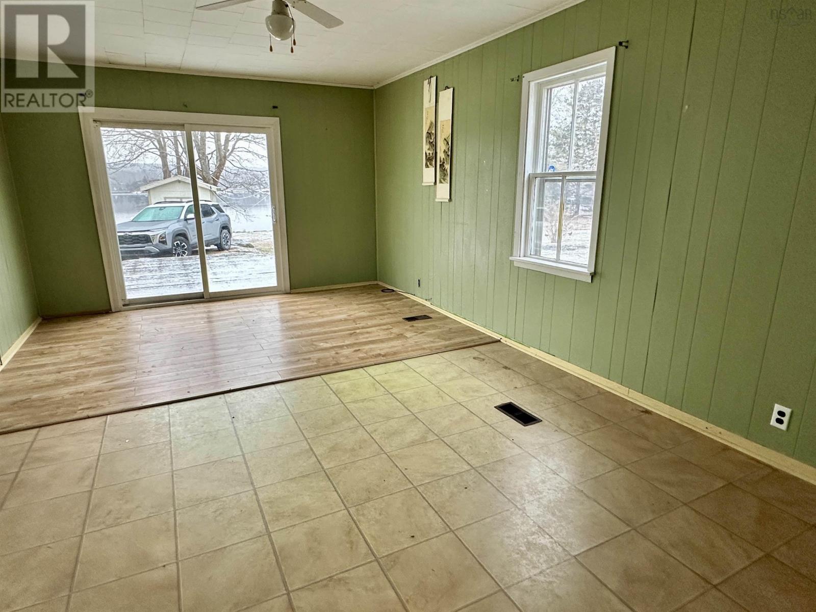 41 Bristol Avenue, Liverpool, Nova Scotia  B0T 1K0 - Photo 6 - 202500953