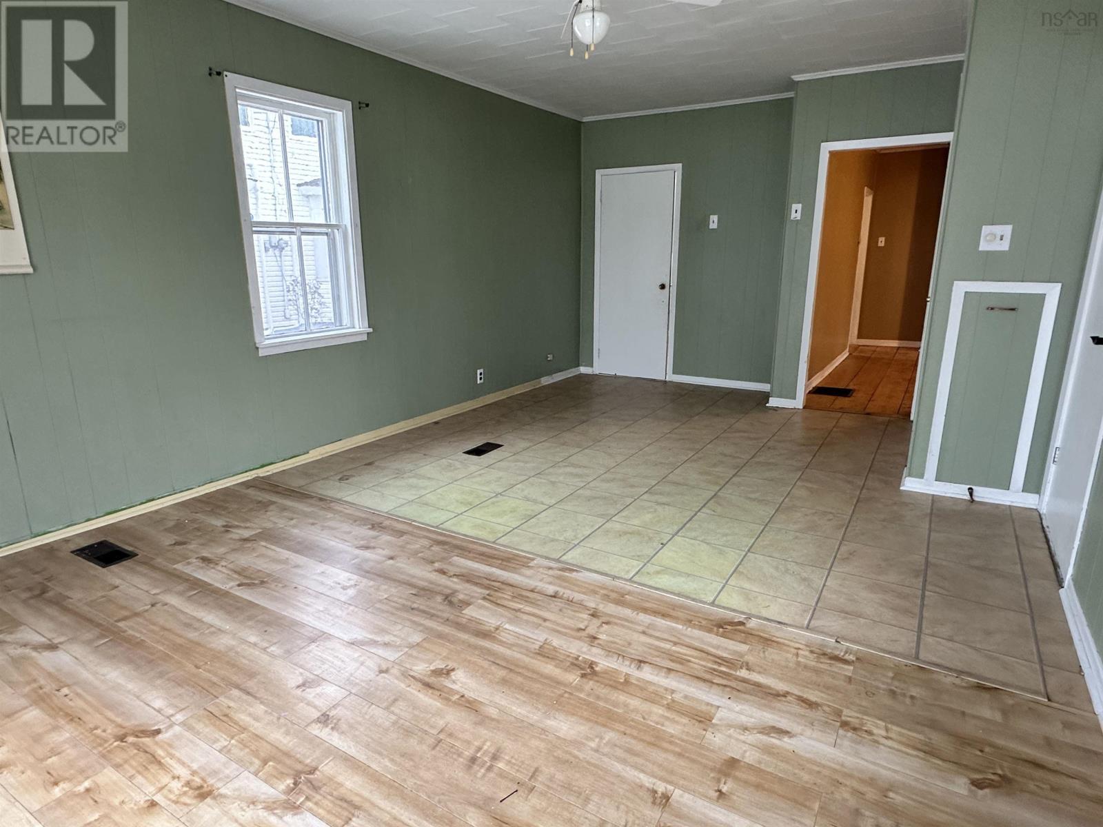 41 Bristol Avenue, Liverpool, Nova Scotia  B0T 1K0 - Photo 8 - 202500953