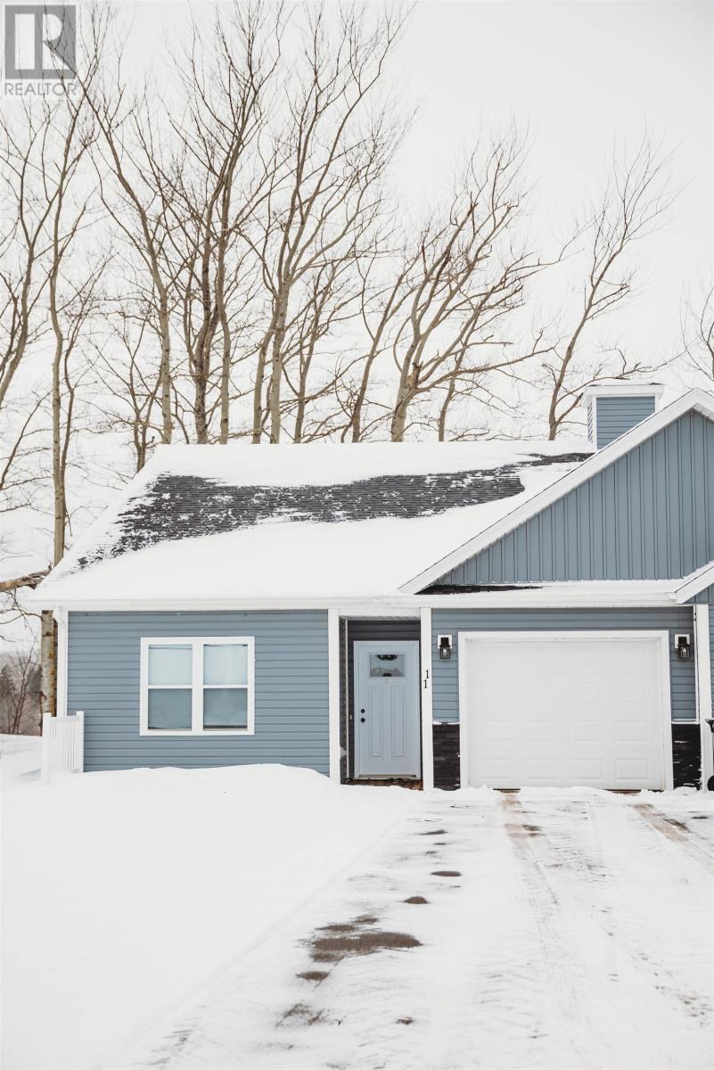 11 Mill Pond Lane, Cornwall, Prince Edward Island  C0A 1H3 - Photo 2 - 202501102