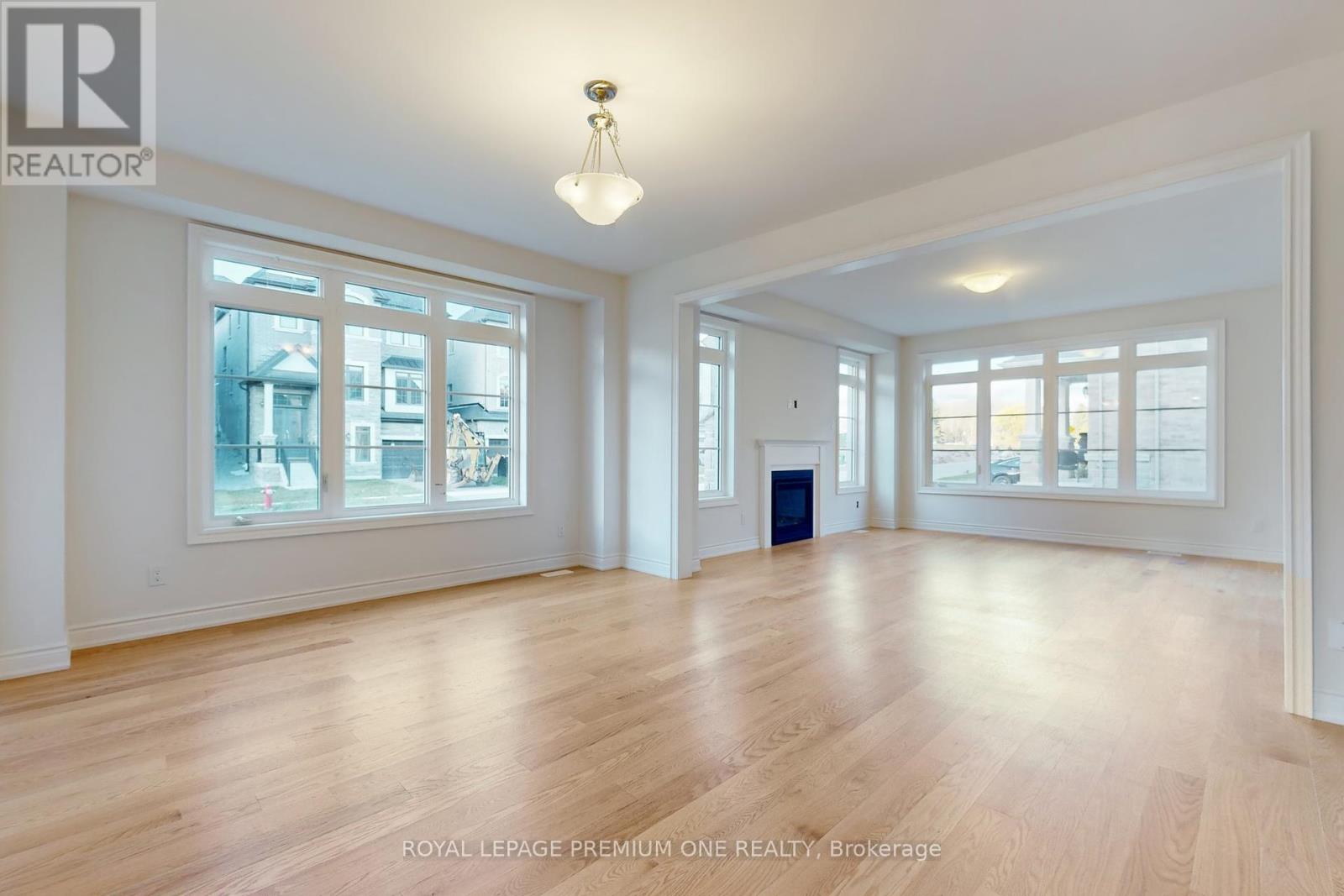 Property at 9 ANN MCKEE STREET image 2