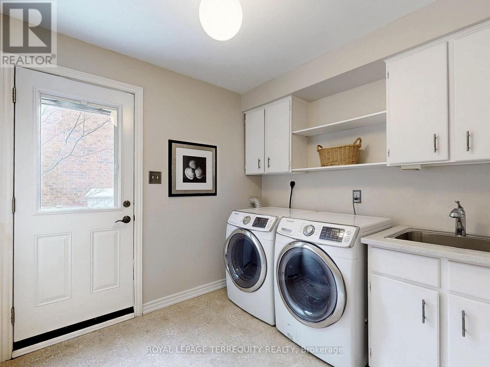 1139 Manor Road, Oakville, Ontario  L6M 1G3 - Photo 17 - W11909872