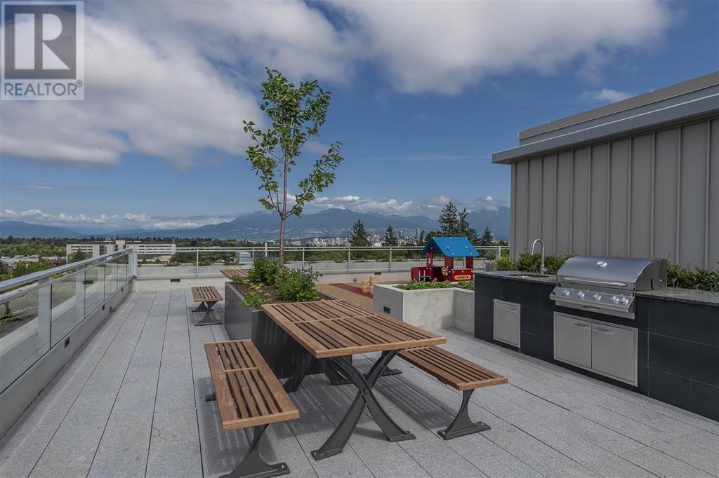 Listing Picture 15 of 18 : 208 4988 CAMBIE STREET, Vancouver / 溫哥華 - 魯藝地產 Yvonne Lu Group - MLS Medallion Club Member