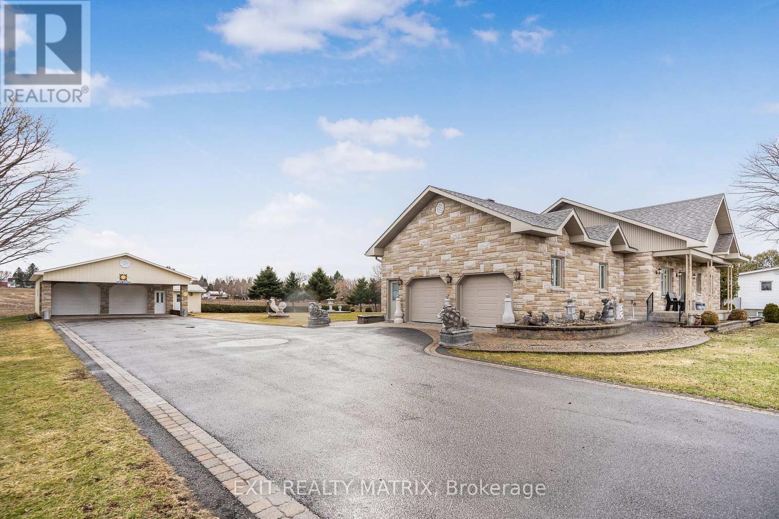 1854 Principale Street, Hawkesbury, Ontario  K0B 1A0 - Photo 3 - X11928860