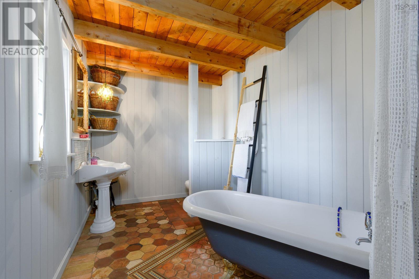 2660 Loch Lomond Road, Enon, Nova Scotia  B1J 1W8 - Photo 16 - 202500927