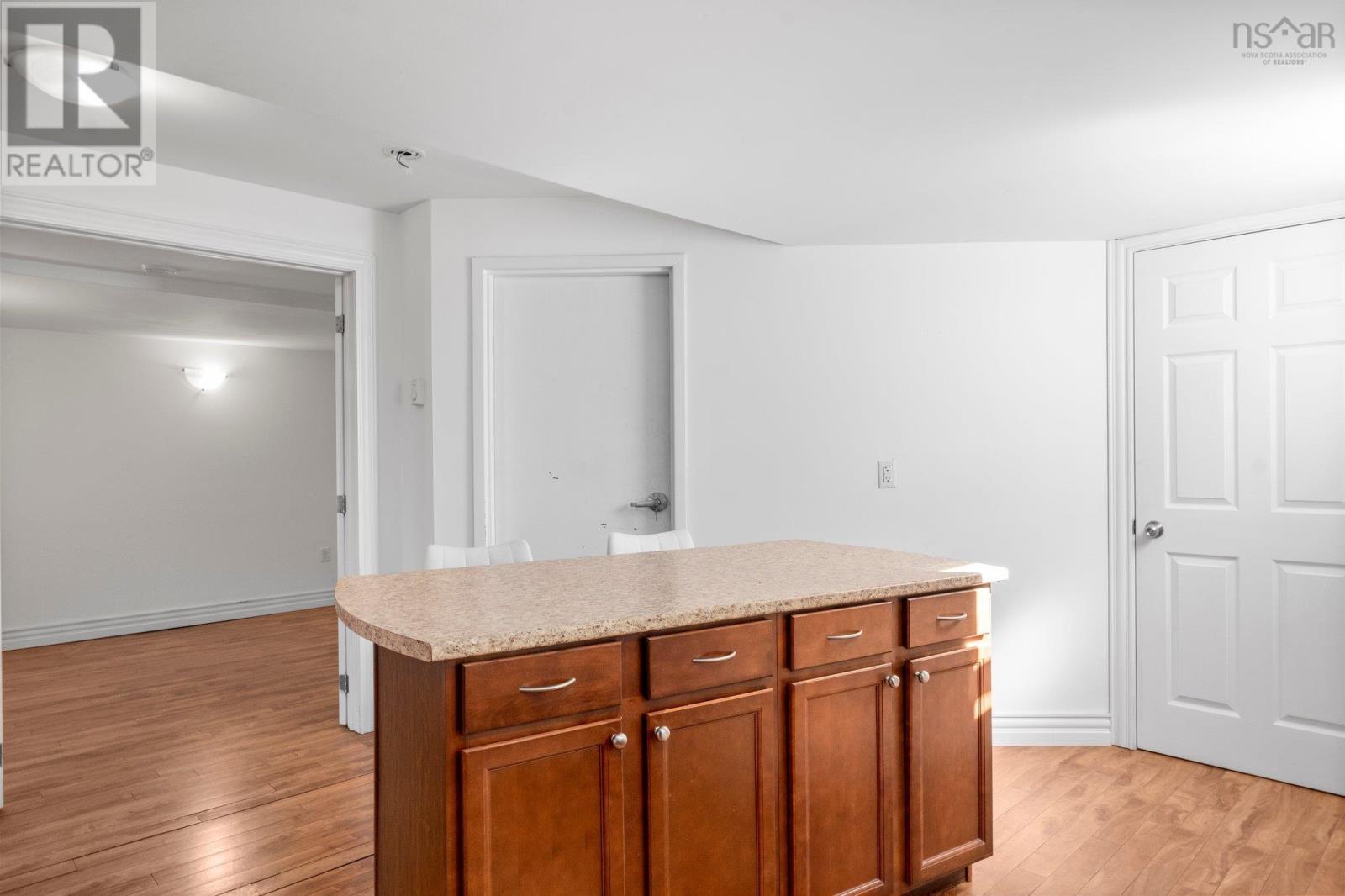 6138 & 6140 Inglis Street, Halifax, Nova Scotia  B3H 1L7 - Photo 38 - 202500977