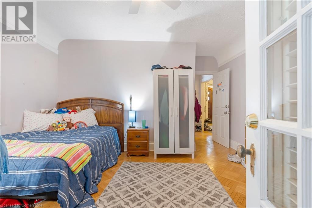 4 Forsyth Avenue N, Hamilton, Ontario  L8S 4E1 - Photo 19 - 40690411