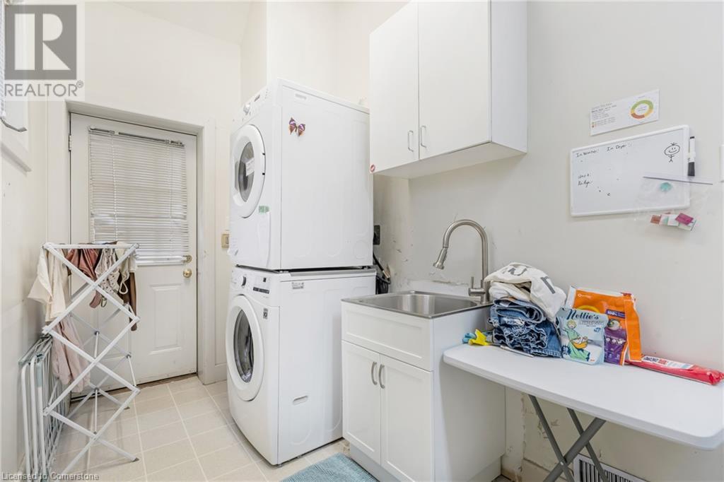 4 Forsyth Avenue N, Hamilton, Ontario  L8S 4E1 - Photo 21 - 40690411