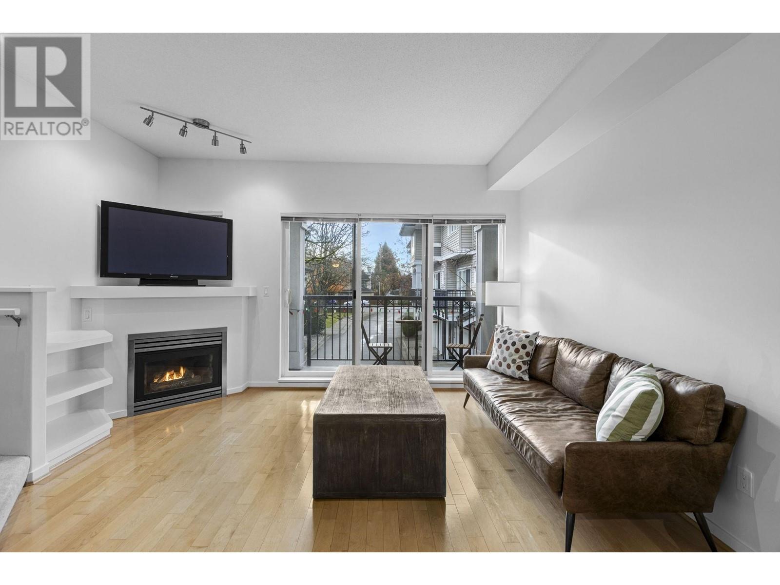 Property at 10 8433 BENNETT ROAD image 4