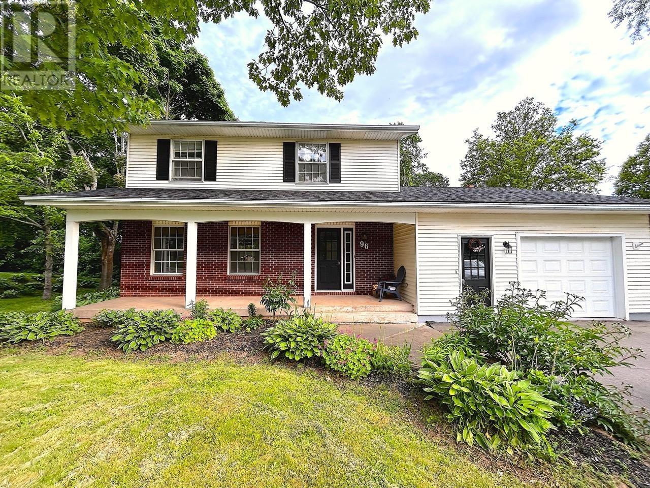 Property at 96 Nassau St. image 2