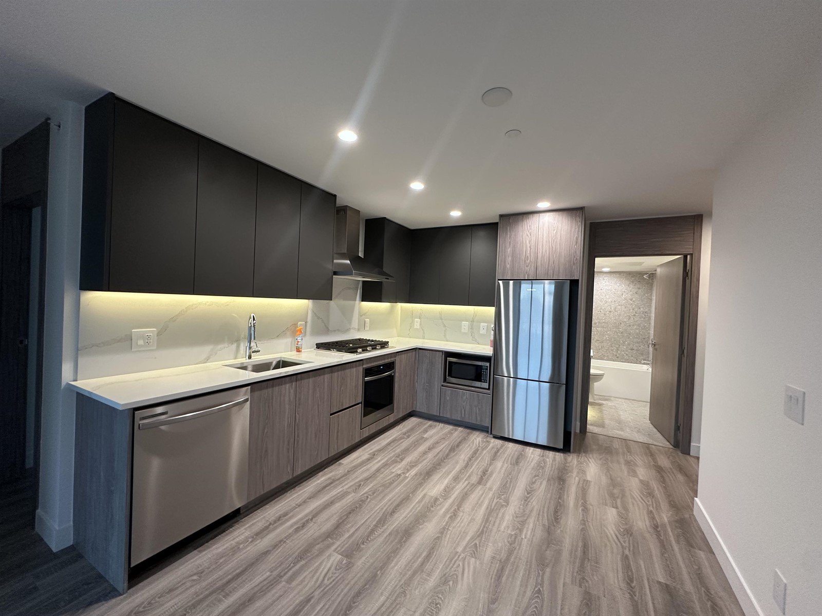1502 10750 135a Street, Surrey, British Columbia  V3T 0V4 - Photo 15 - R2956344