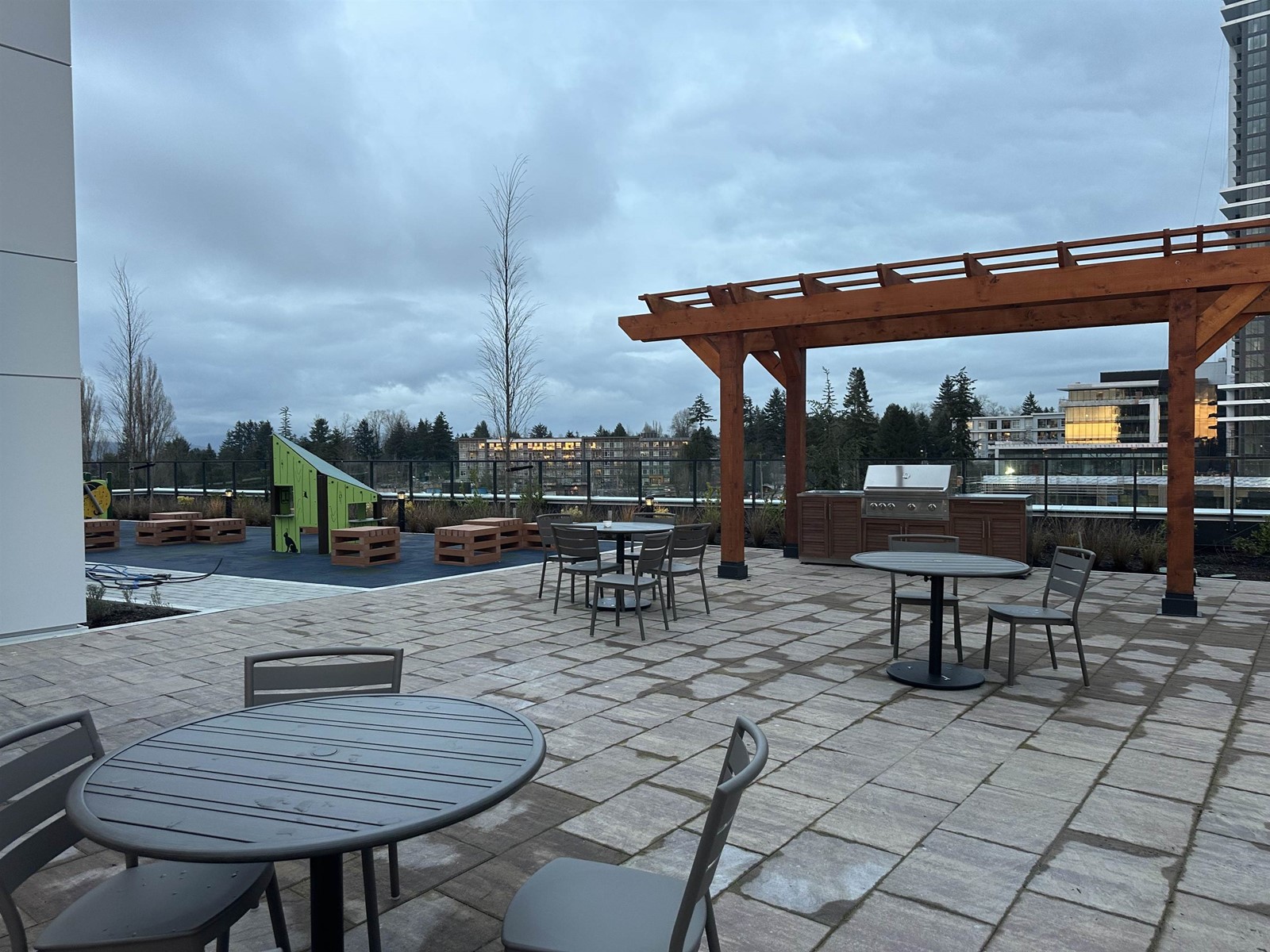 1502 10750 135a Street, Surrey, British Columbia  V3T 0V4 - Photo 37 - R2956344
