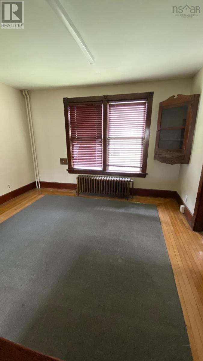 93 Dufferin Street, Bridgewater, Nova Scotia  B4V 2G4 - Photo 14 - 202501097