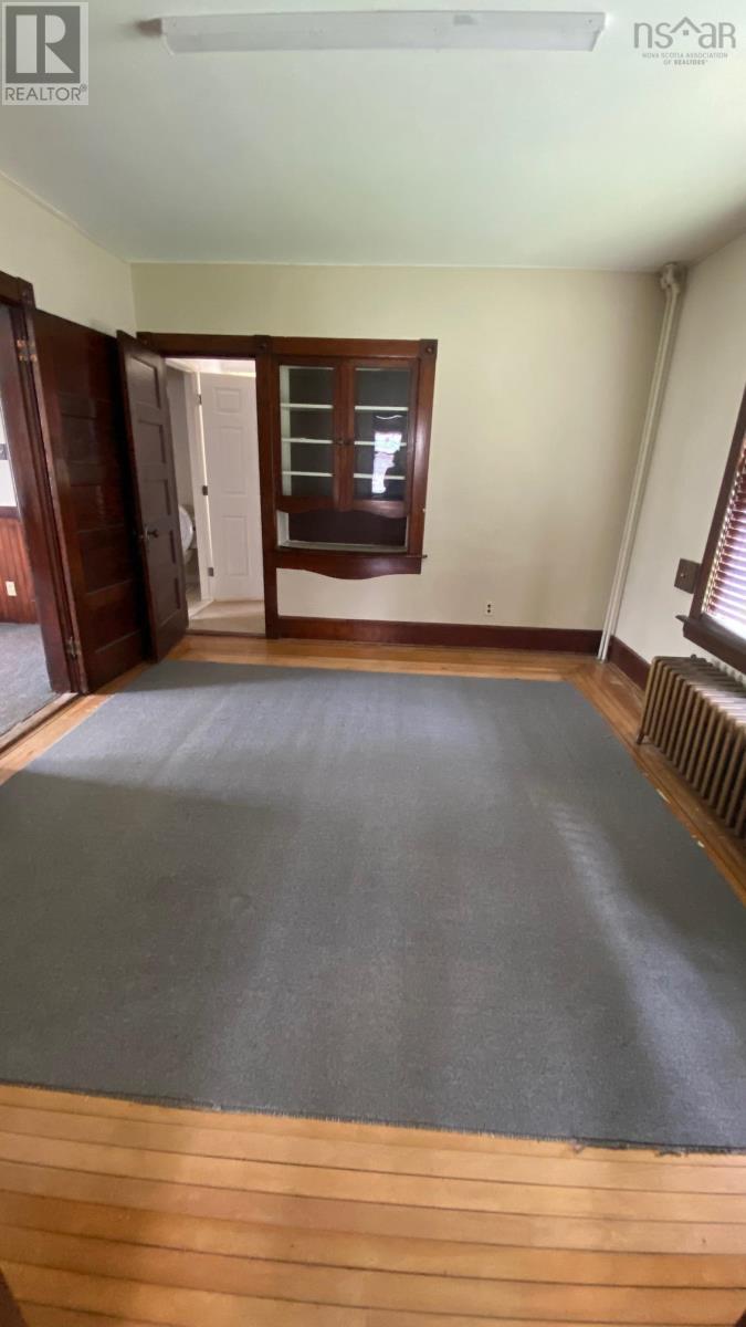 93 Dufferin Street, Bridgewater, Nova Scotia  B4V 2G4 - Photo 15 - 202501097