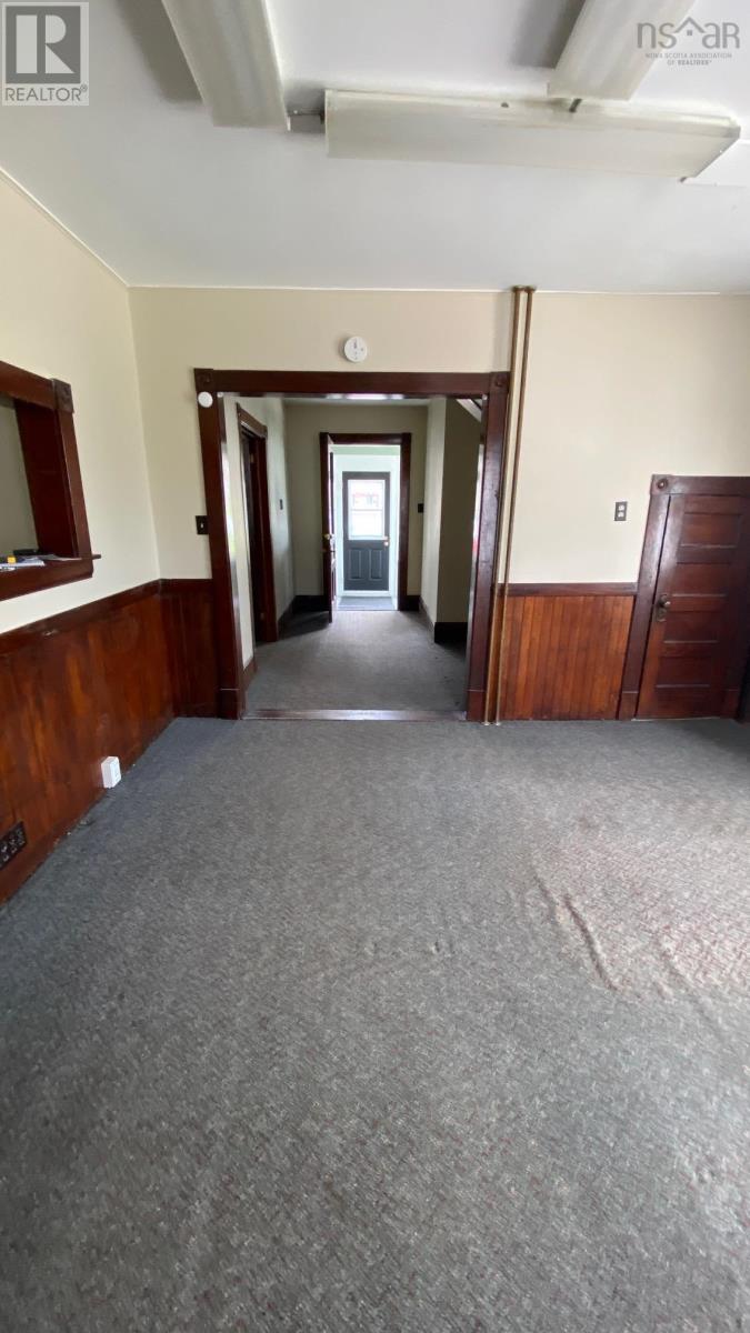 93 Dufferin Street, Bridgewater, Nova Scotia  B4V 2G4 - Photo 20 - 202501097