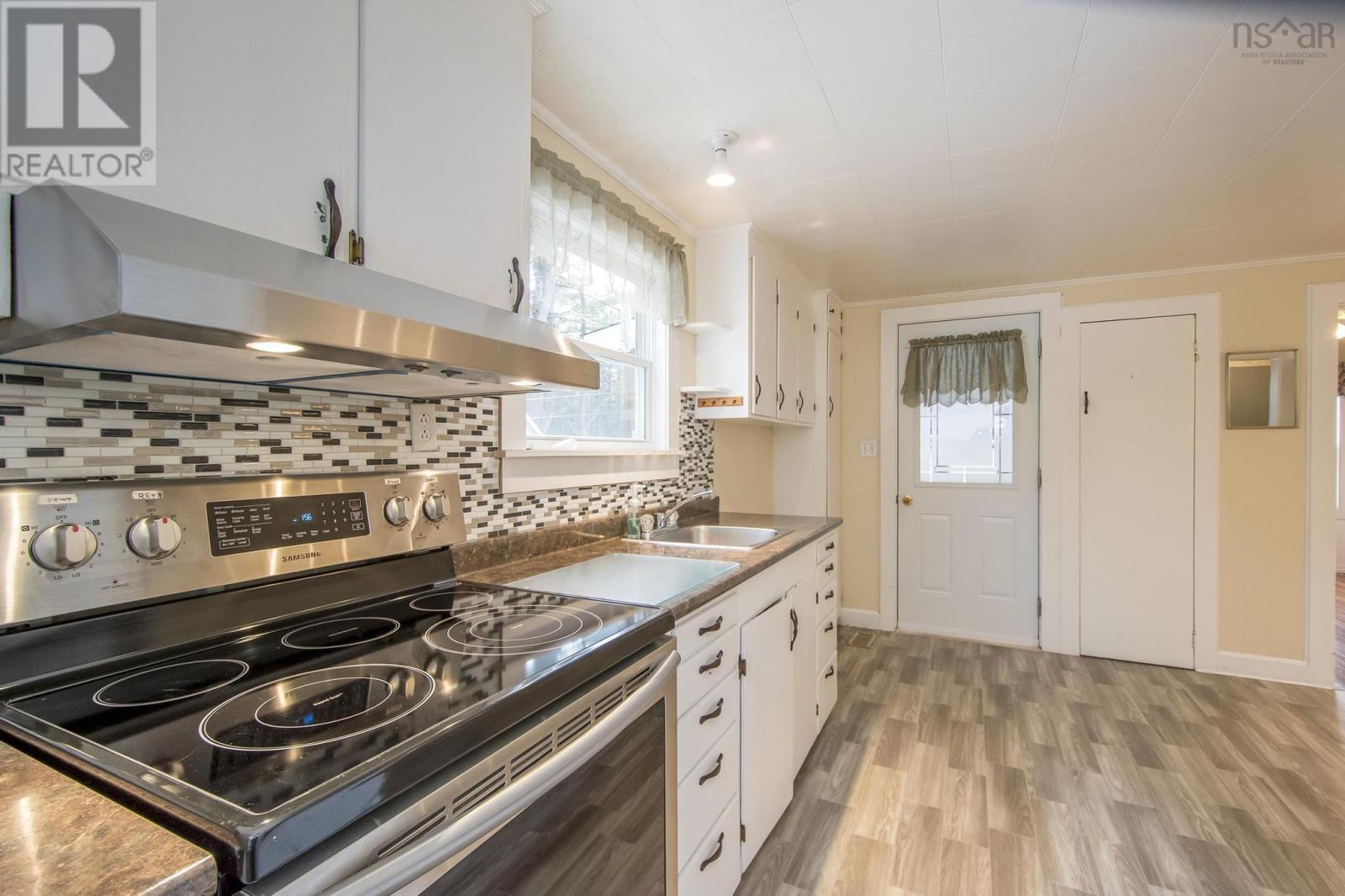 452 Highway 236, Stanley, Nova Scotia  B0N 2H0 - Photo 5 - 202501105