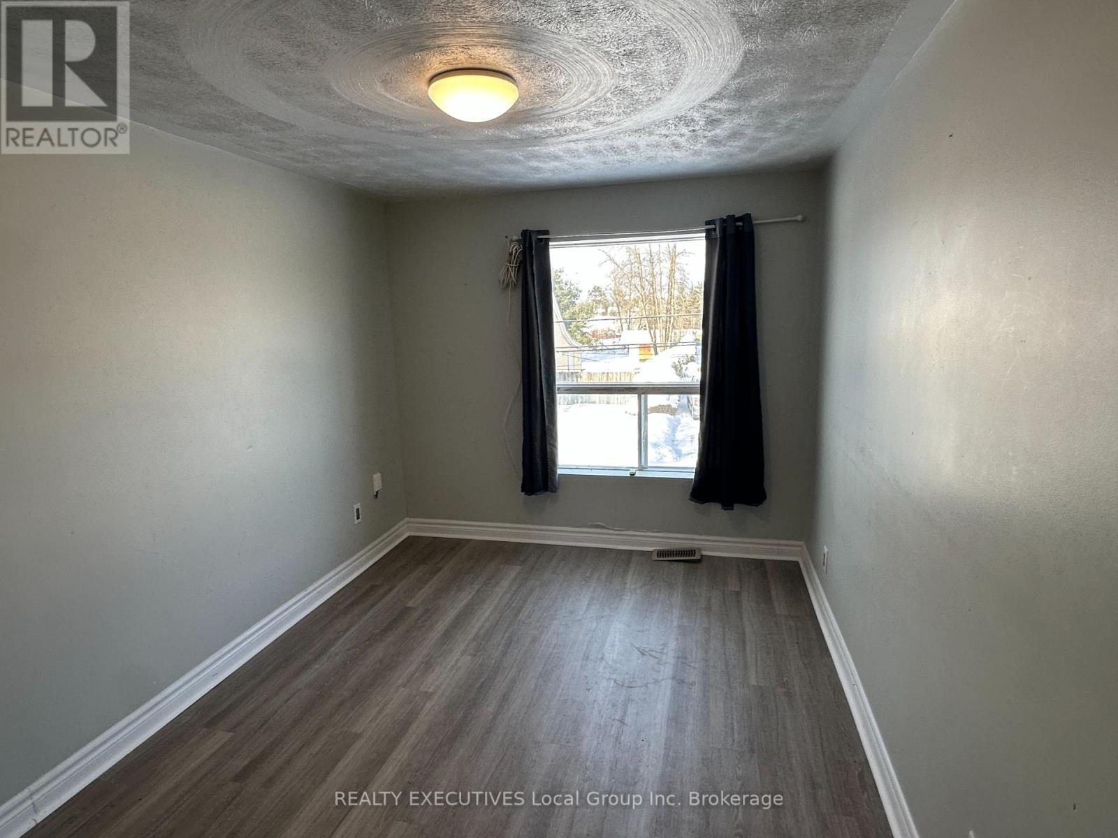 26 Spring Street, West Nipissing, Ontario  P2B 3G7 - Photo 12 - X11929025