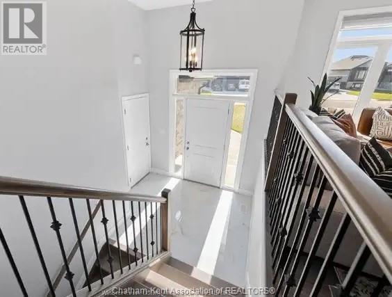 Property at 106 Lambert STREET image 3
