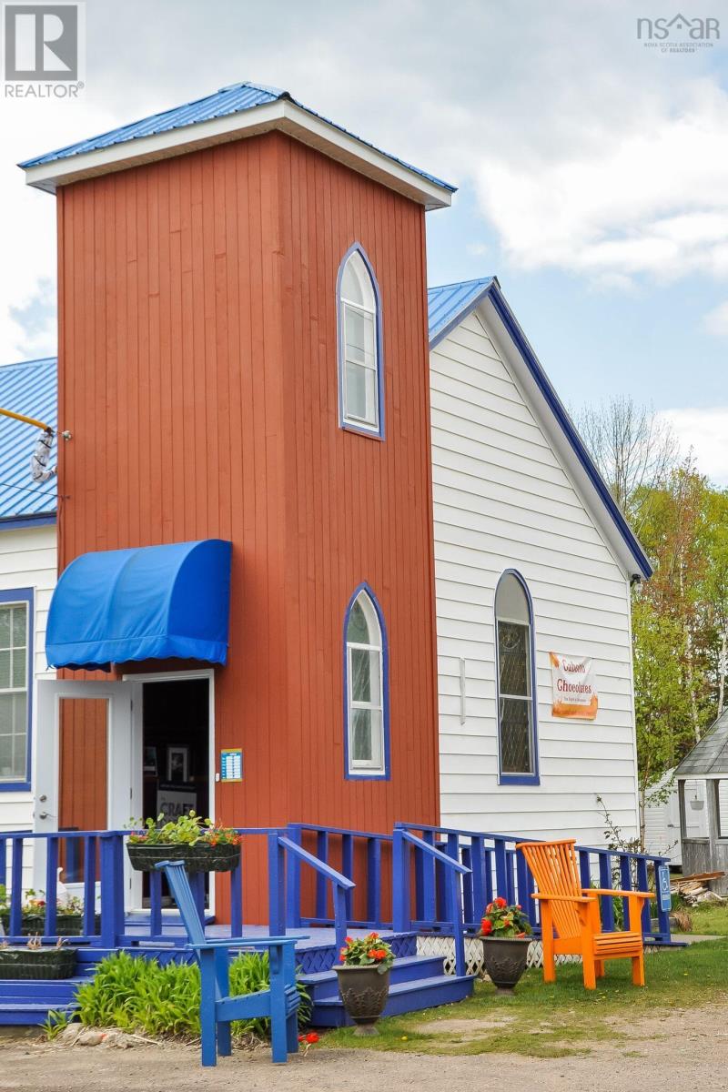 45943 Cabot Trail, Indian Brook, Nova Scotia  B0C 1H0 - Photo 3 - 202501133