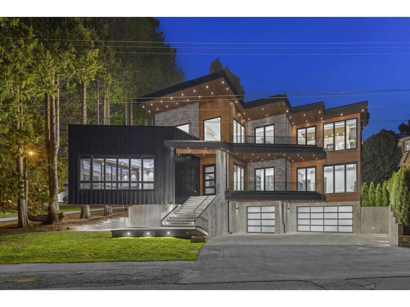 1794 Ocean Park Road, Surrey, British Columbia  V4A 3L9 - Photo 1 - R2957408