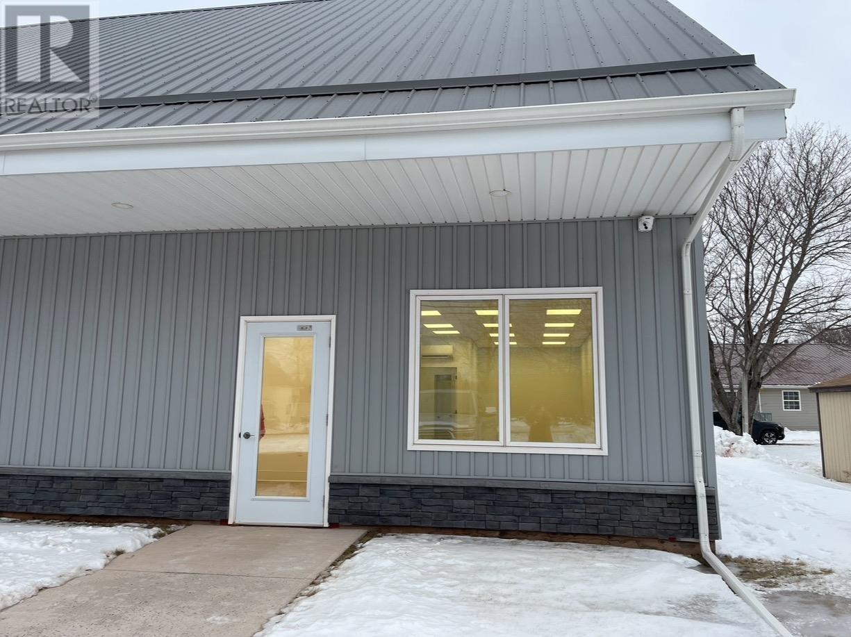 305 Church Street, Tignish, Prince Edward Island  C0B 2B0 - Photo 2 - 202402482