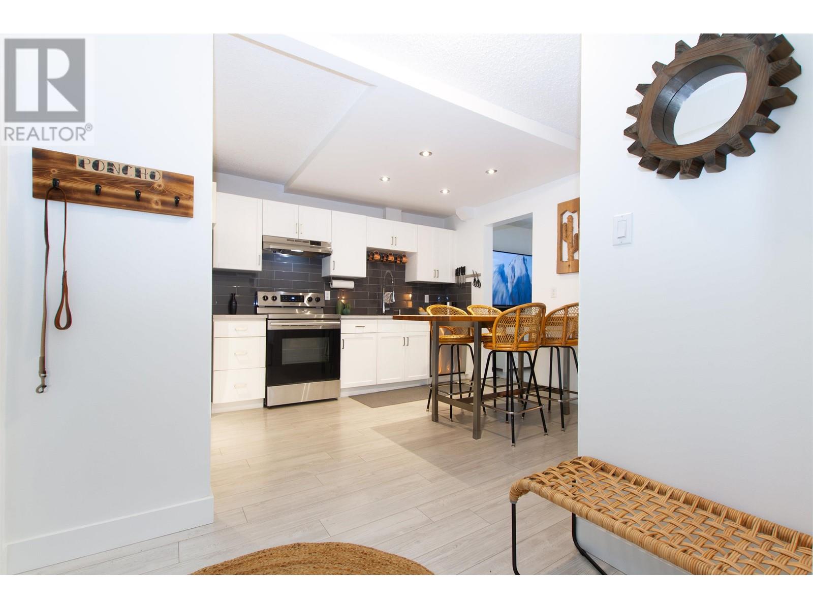 39822 No Name Road, Squamish, British Columbia V8B 0G7 - Photo 2 - R2957399