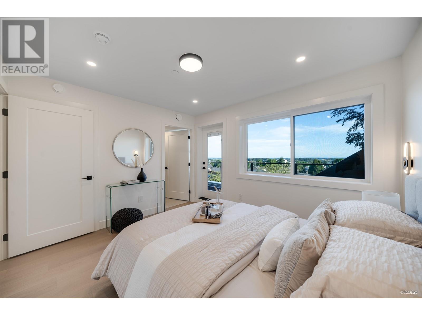 Listing Picture 21 of 40 : 1167 E 63RD AVENUE, Vancouver / 溫哥華 - 魯藝地產 Yvonne Lu Group - MLS Medallion Club Member