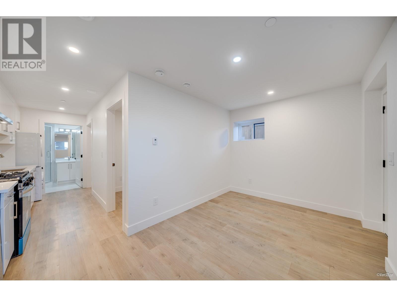 Listing Picture 25 of 40 : 1167 E 63RD AVENUE, Vancouver / 溫哥華 - 魯藝地產 Yvonne Lu Group - MLS Medallion Club Member